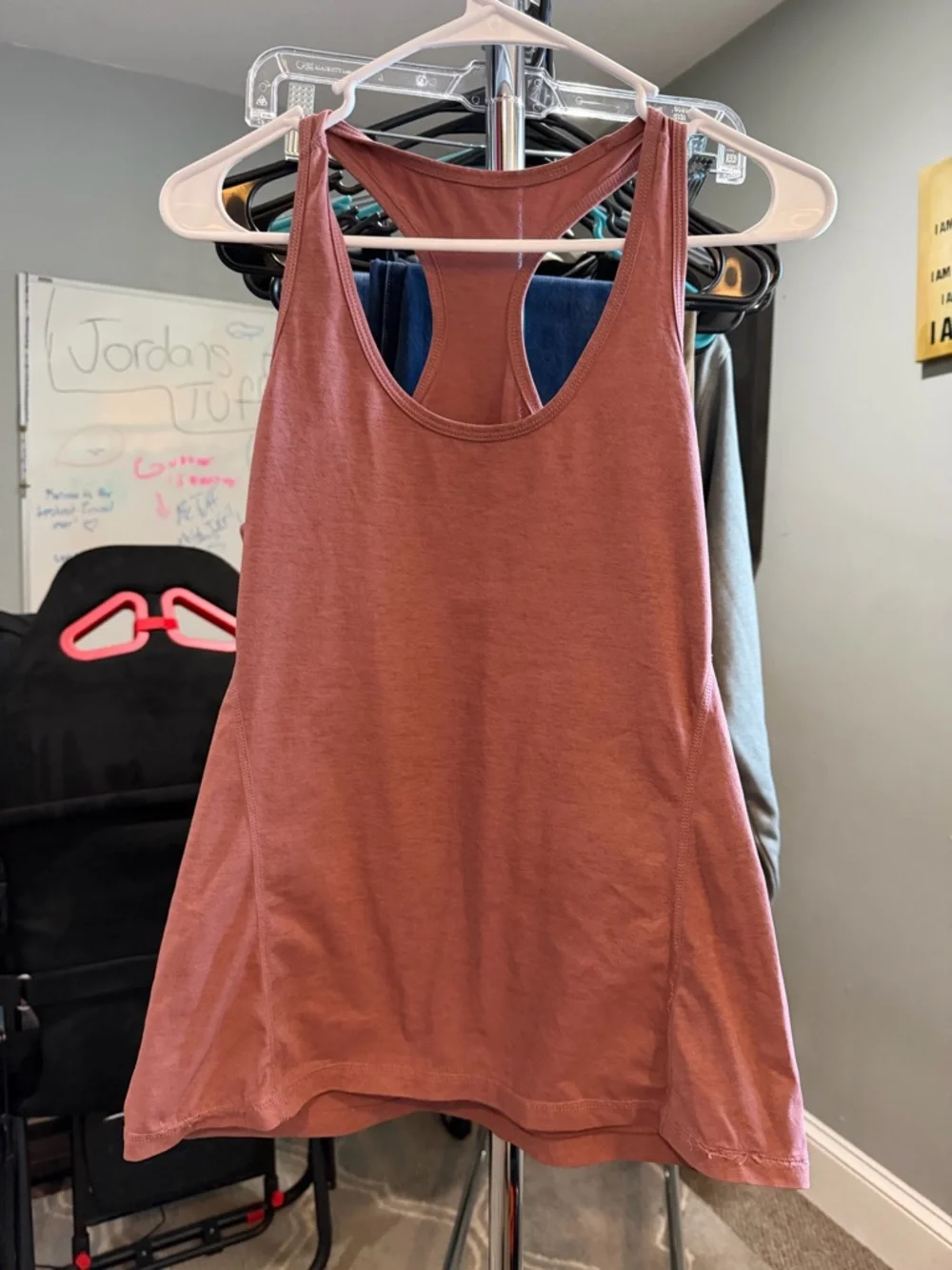 WORKOUT TANK 🎽 - Picture 1 of 6